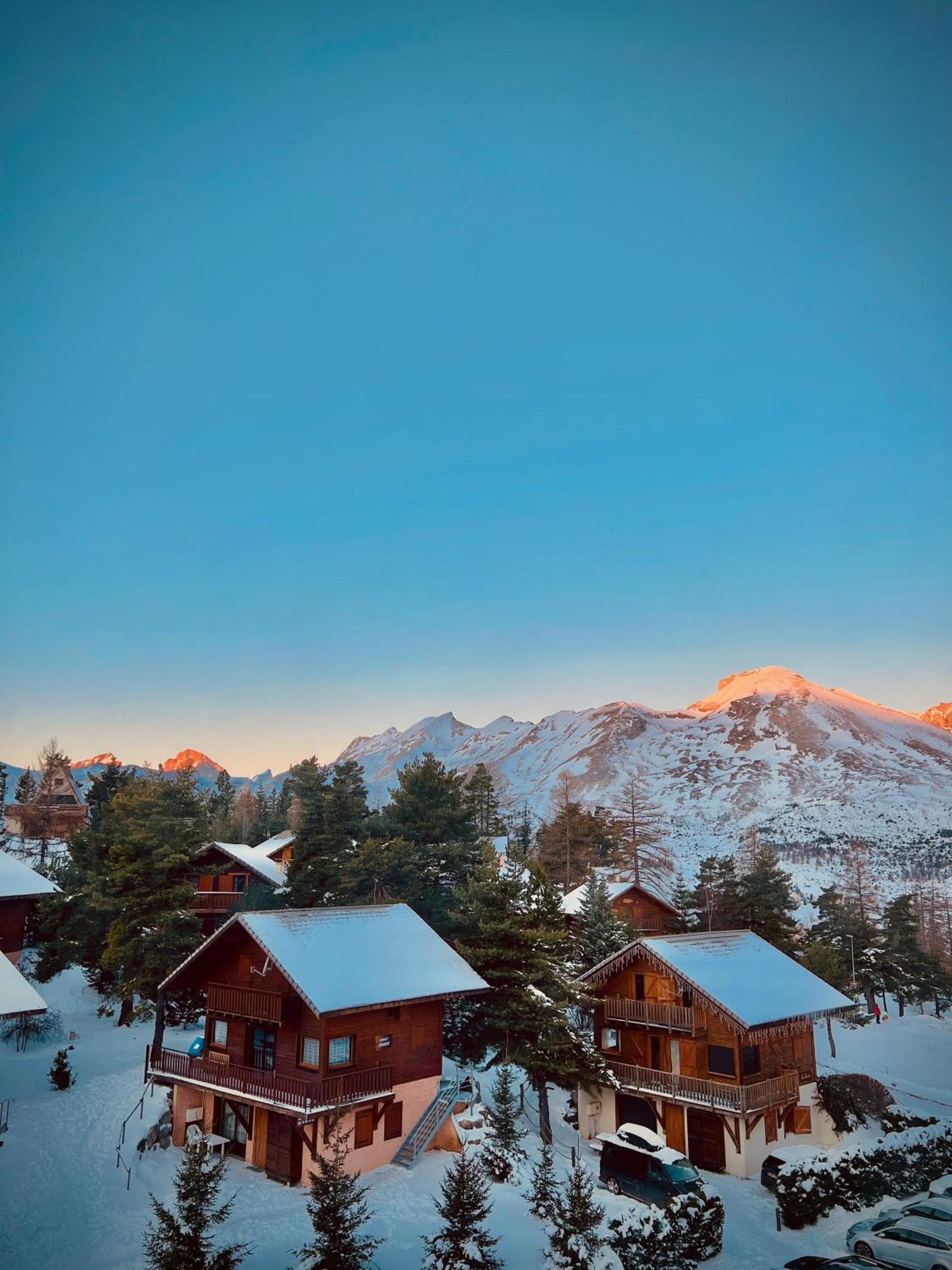 Apartamento La Joue Du Loup, Aux Pieds Des Pistes Et Vue Sur Montagnes Exterior foto